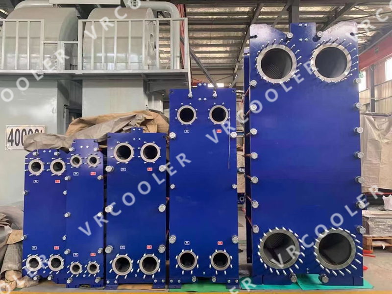 Plate heat exchanger for ships